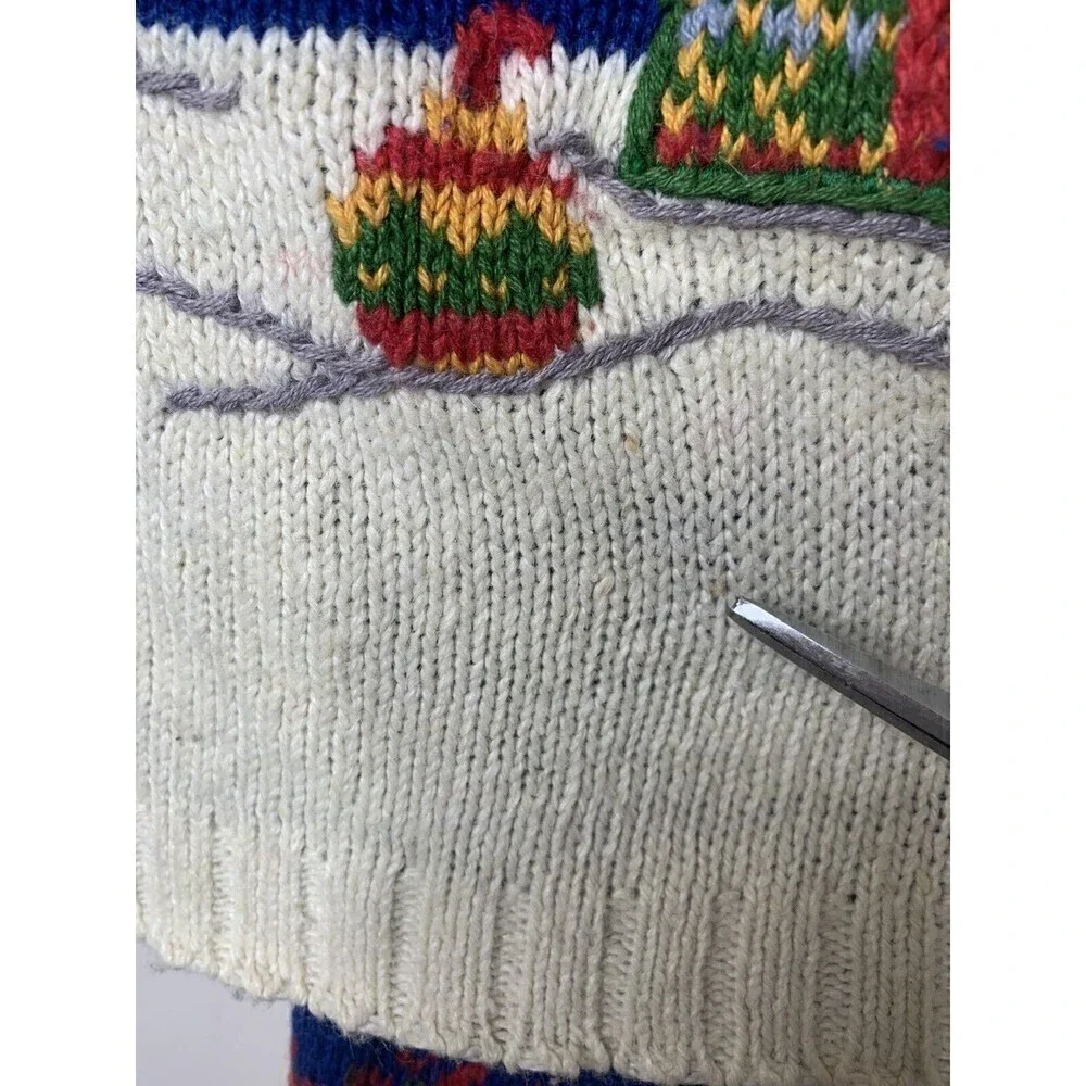 Vintage 90s Christmas Sweater Santa Clause Embroidered Northern Isles Size L